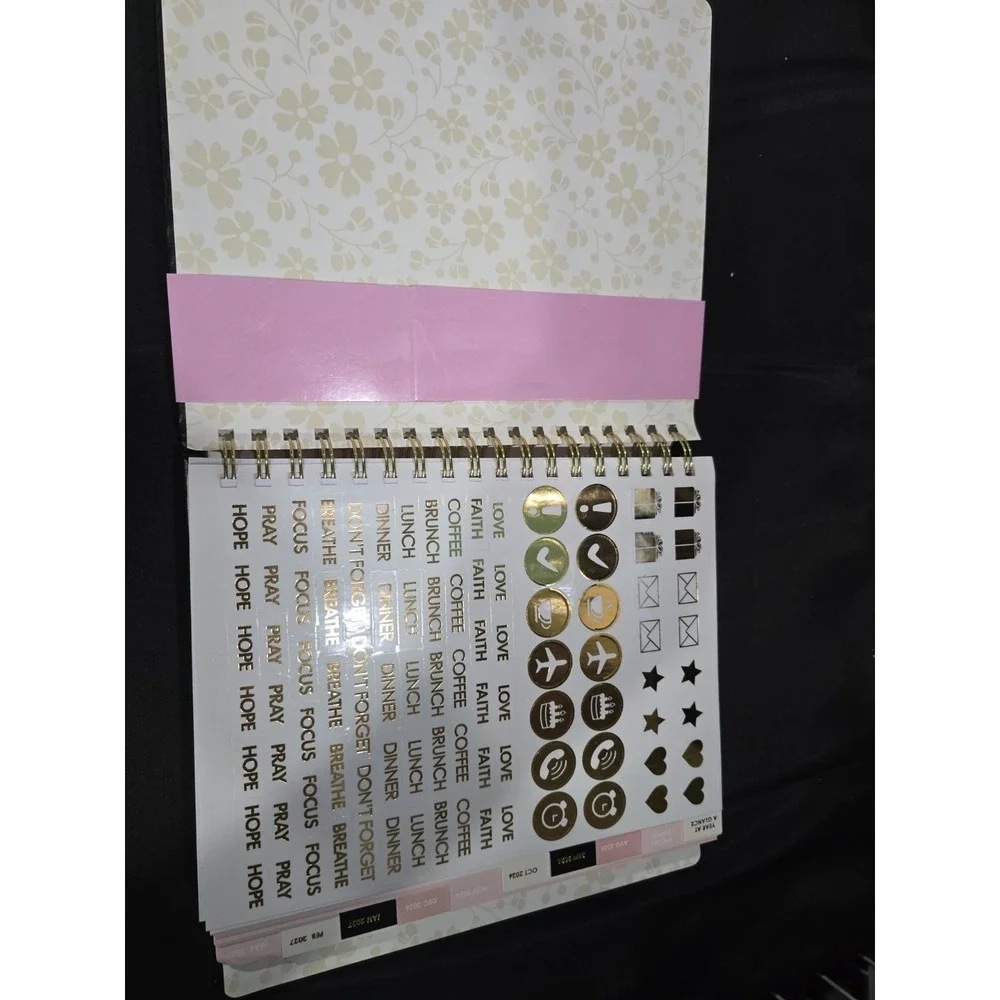 2026-2027 Tahari 18 Month Planner With Pen